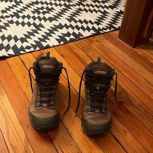 Vasque Men’s Gore Tex hiking boots